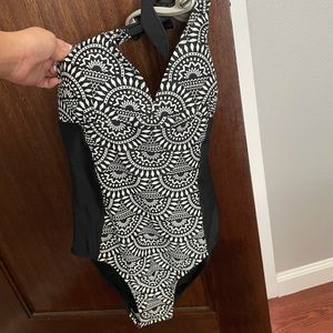 Tie neck One piece bathing suit